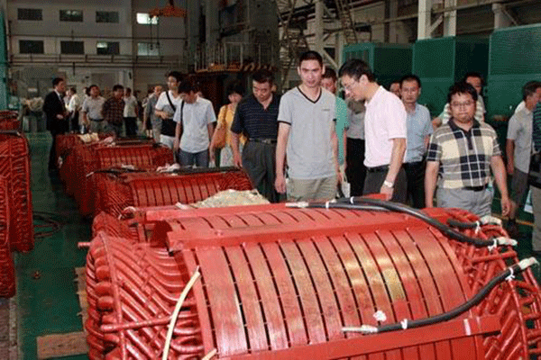 西安泰富西瑪高效節(jié)能電機(jī)在石油化工企業(yè)節(jié)能應(yīng)用。